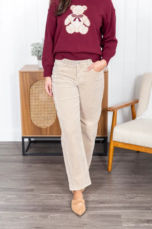 A Cut Of Corduroy Risen Barrell Pants