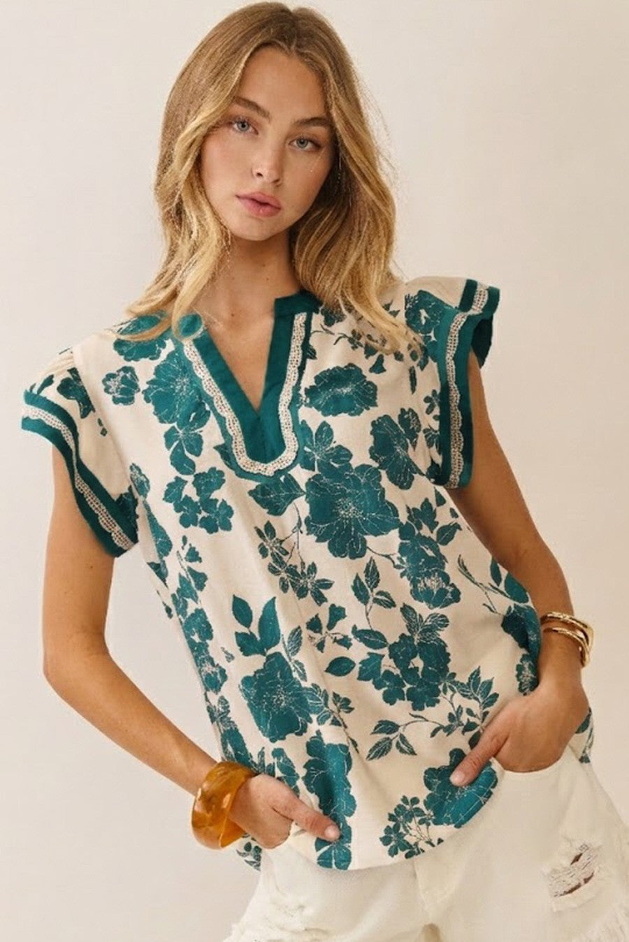 What A Vision Floral Top
