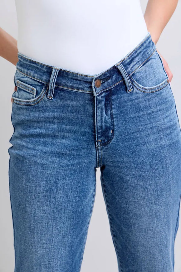 The Kelsea V-Front Judy Blue Jeans
