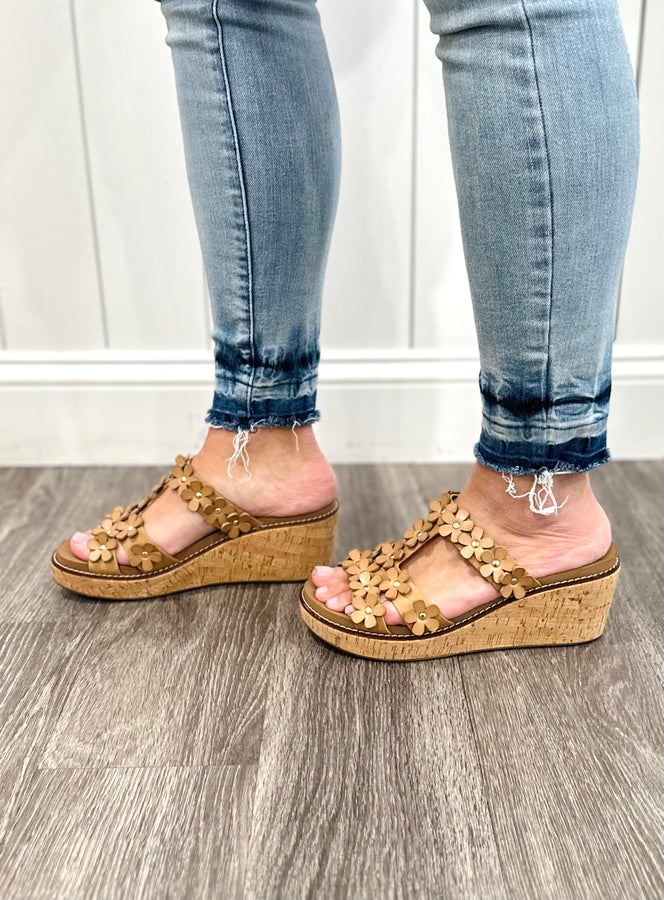 Mic Drop Wedge Sandal