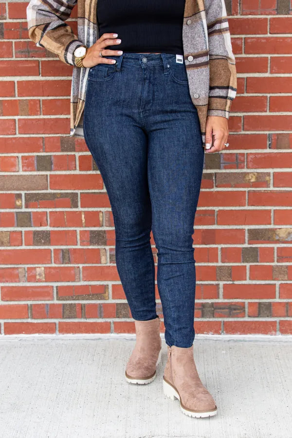 Overachiever Judy Blue Tummy Control Jeans