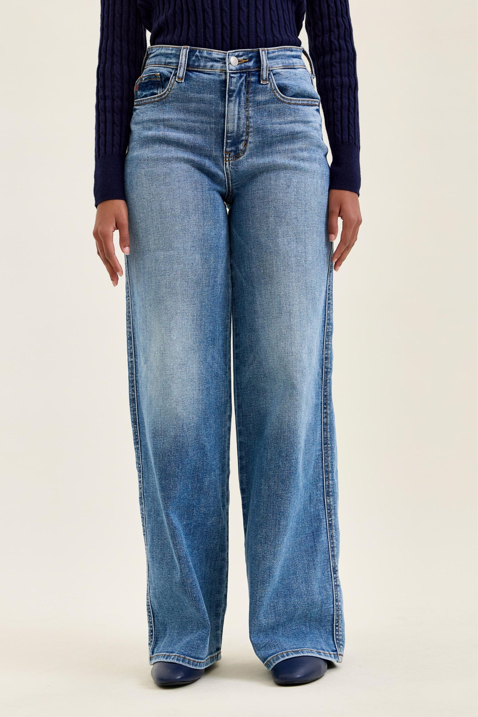 The Angie Judy Blue Column Straight Jeans
