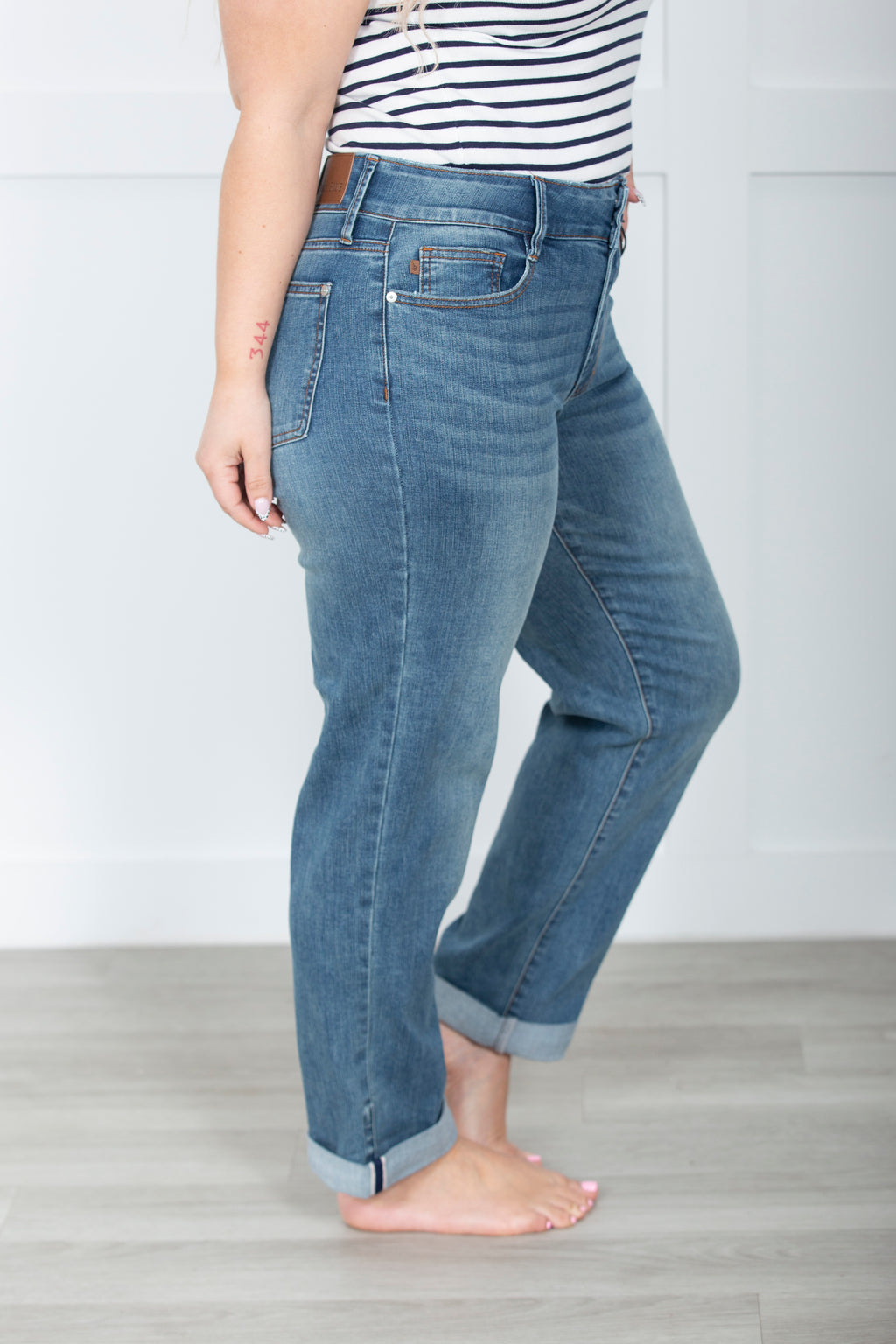 Sunday Stroll Judy Blue Boyfriend Jean