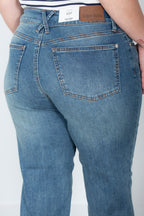 Sunday Stroll Judy Blue Boyfriend Jean