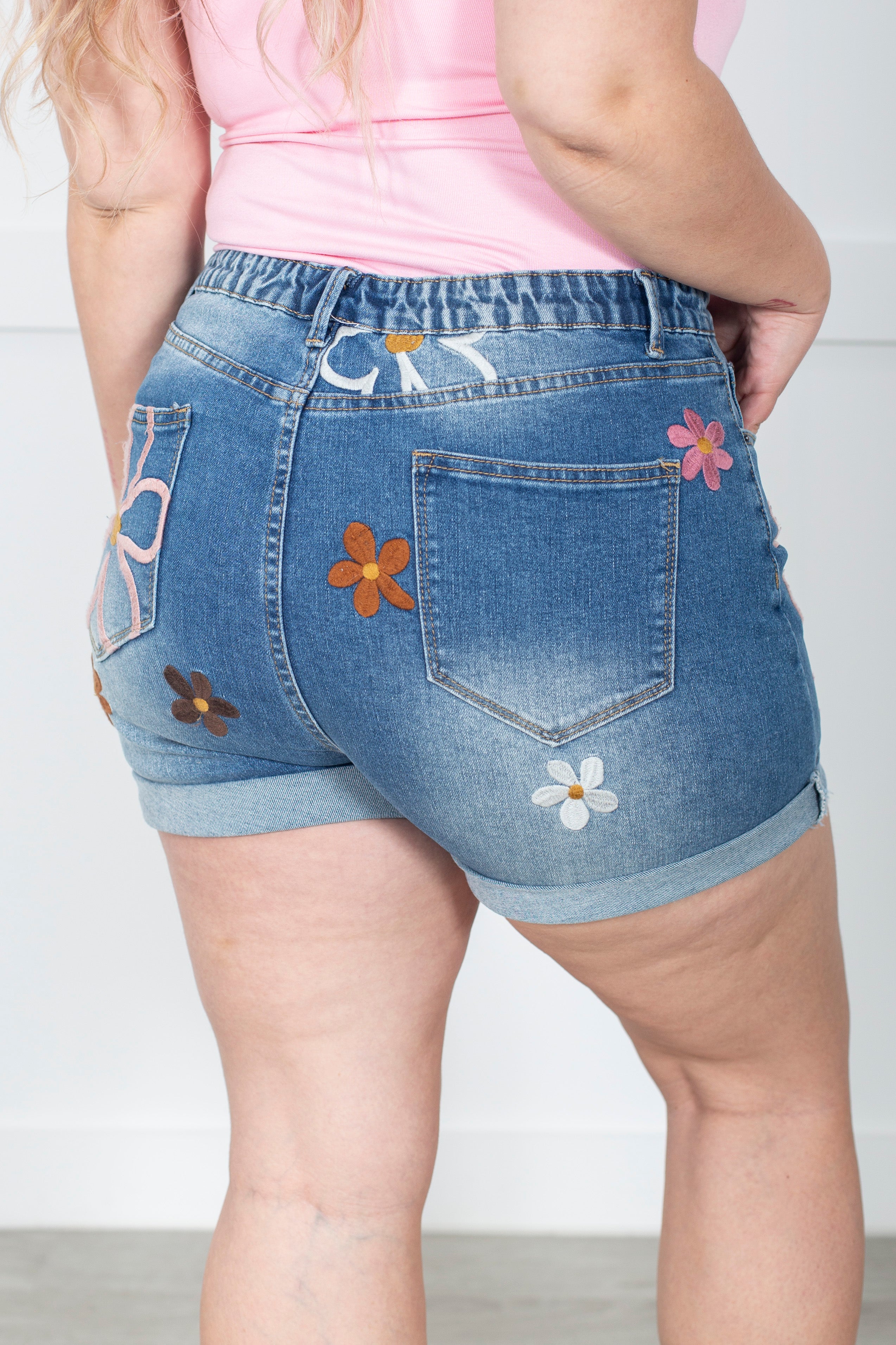 Oli And Hali Washed Floral Embroidery Denim Shorts