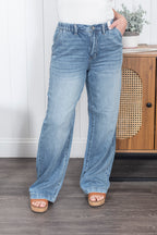 The Kaylee Featherweight Judy Blue Baggy Denim