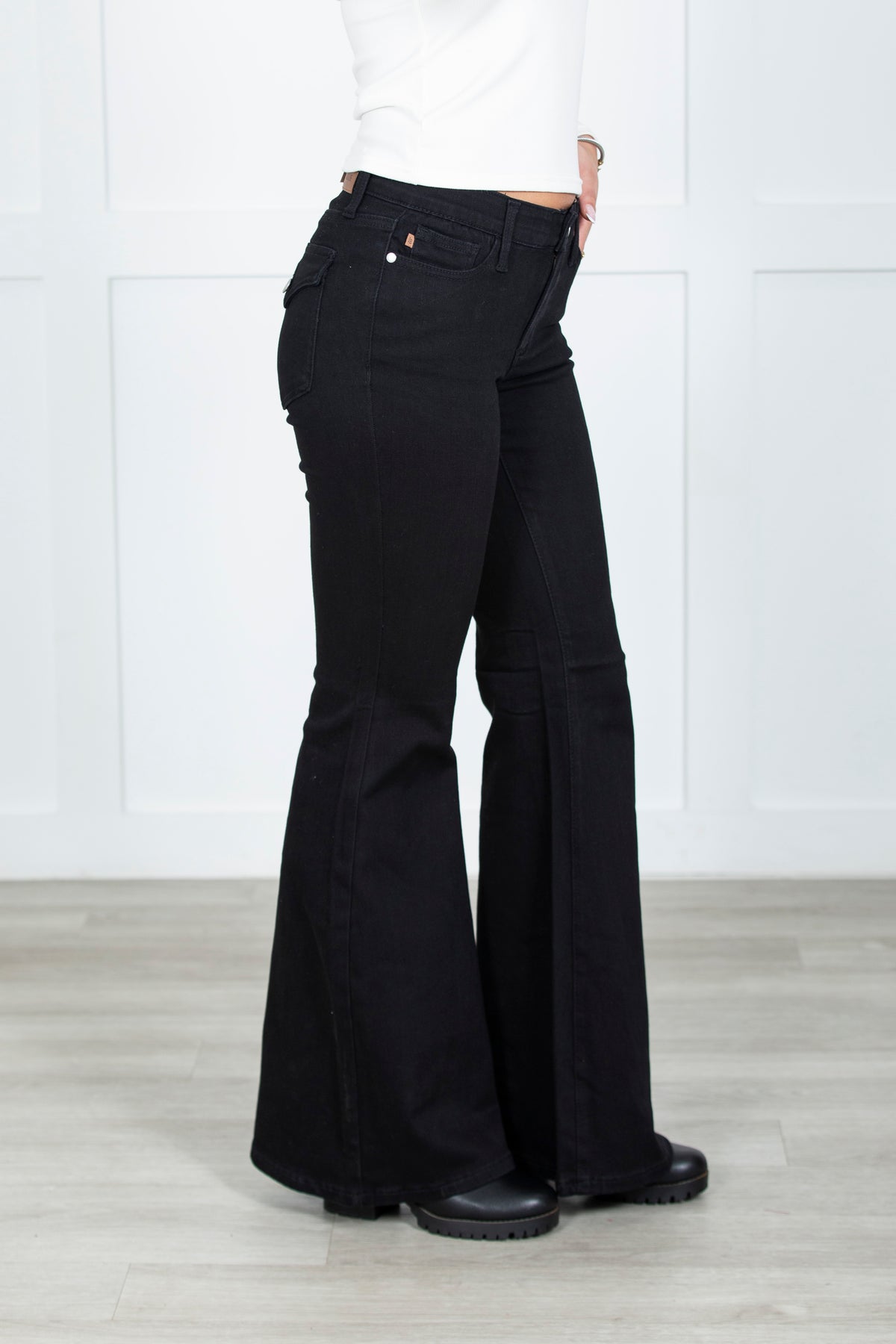 The Joy Low Rise Ultra Flare Judy Blue Jeans