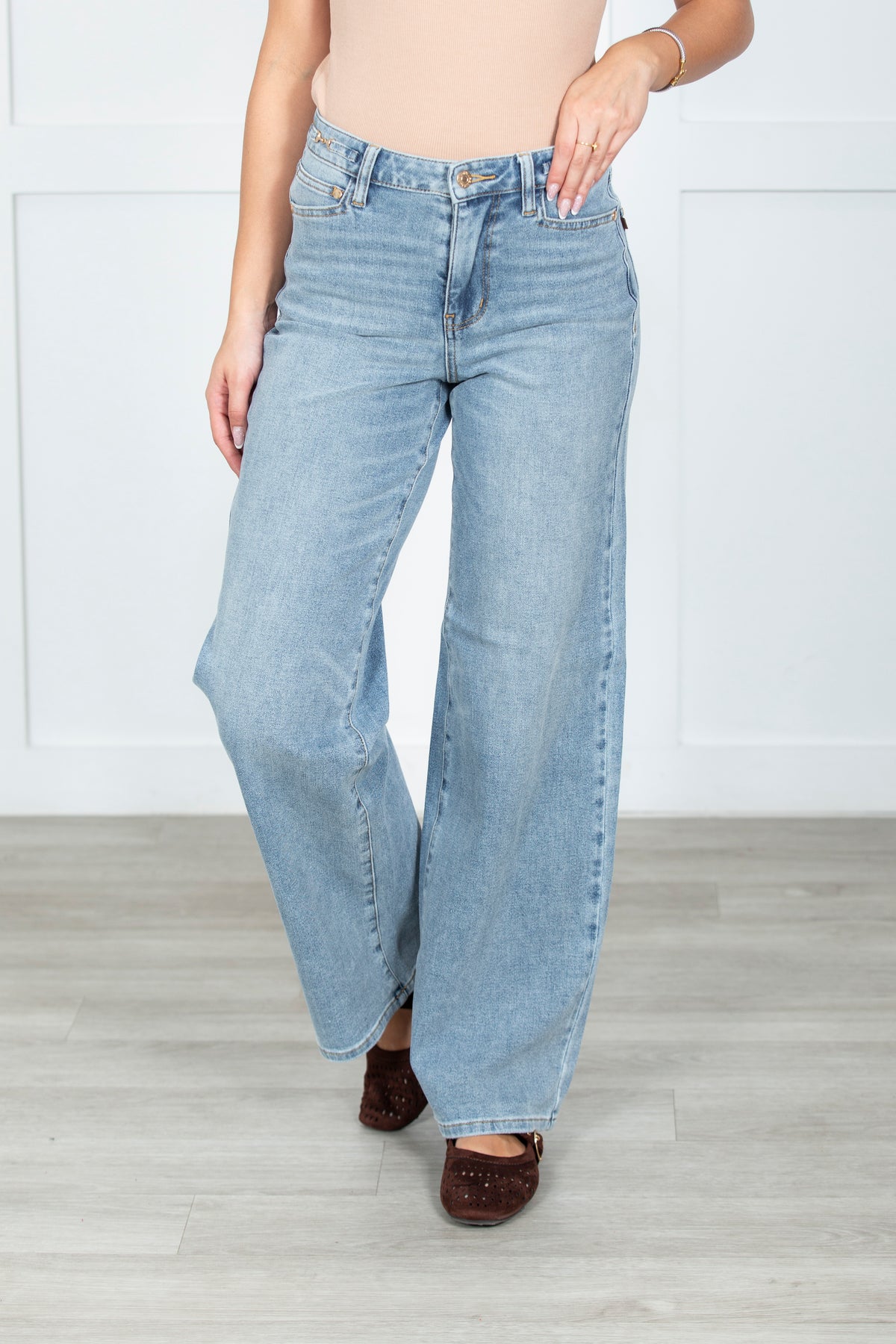 The Alice Column Straight Judy Blue Jeans