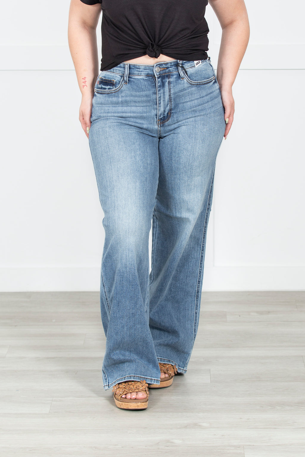 The Angie Judy Blue Column Straight Jeans