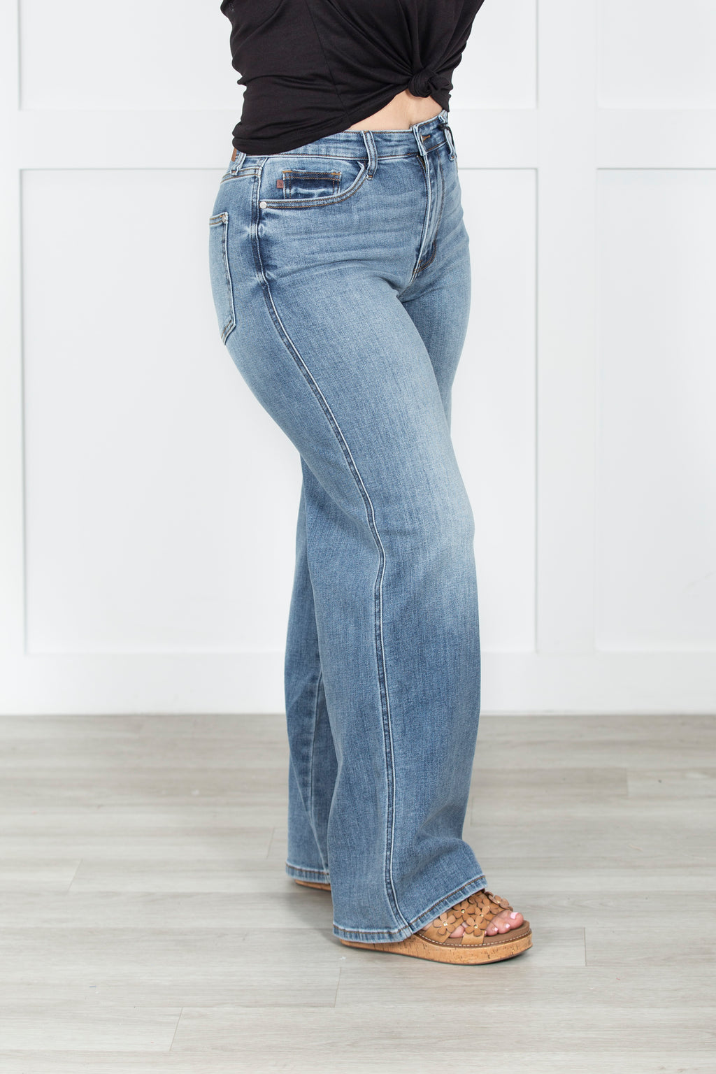 The Angie Judy Blue Column Straight Jeans