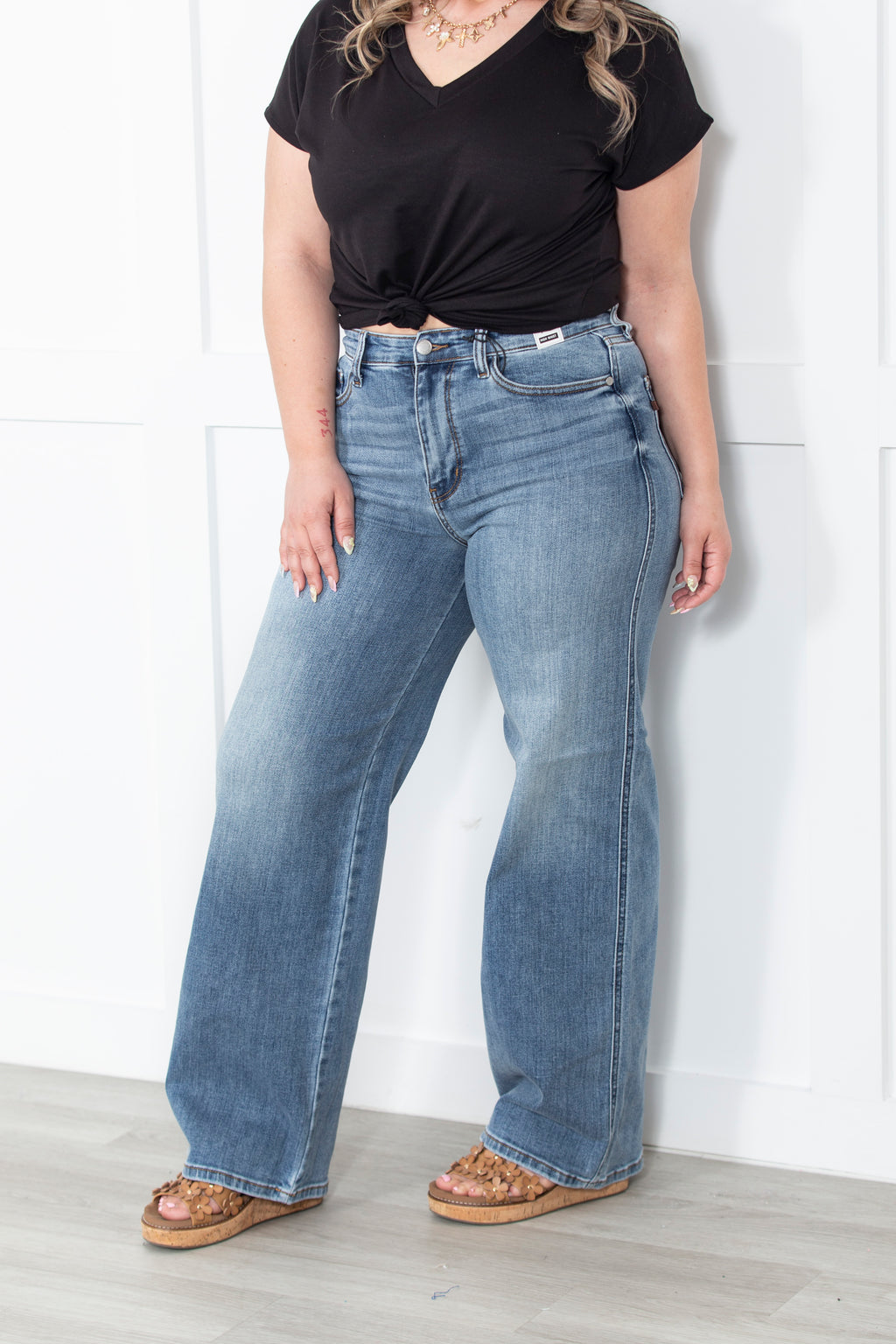 The Angie Judy Blue Column Straight Jeans