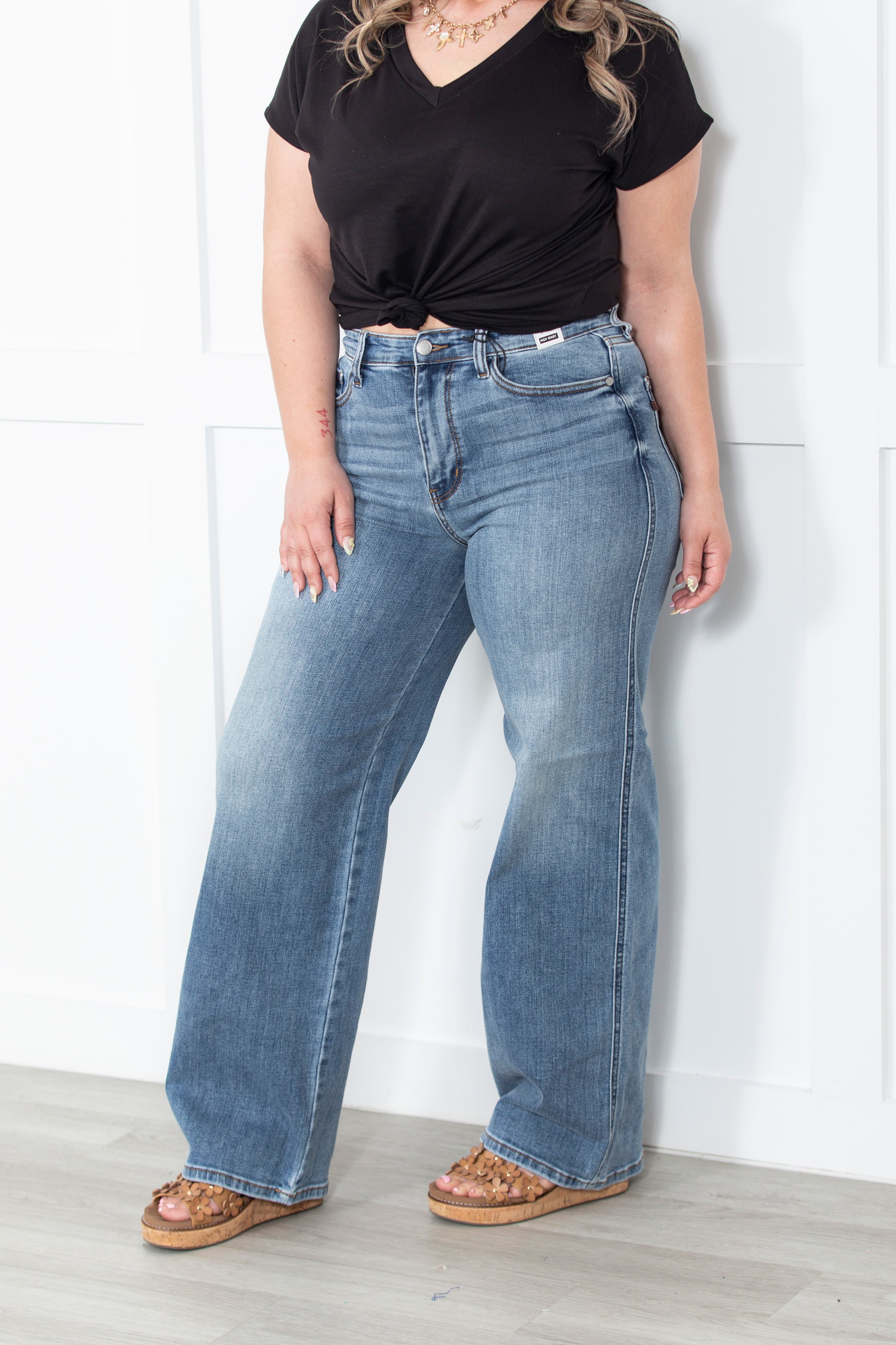 The Angie Judy Blue Column Straight Jeans