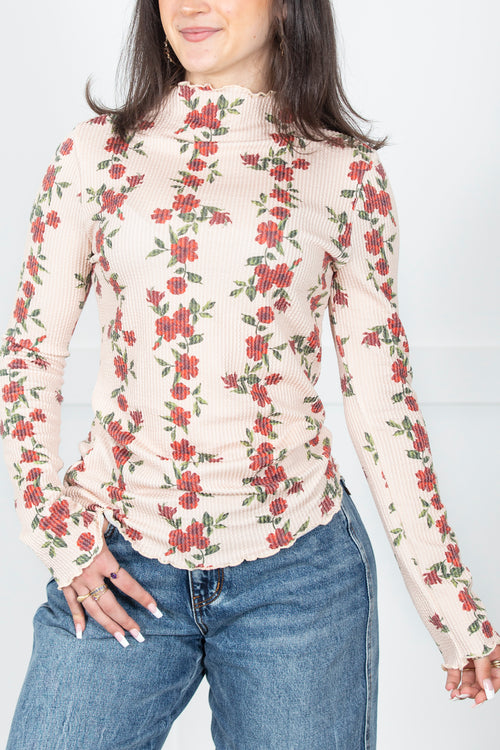 Center of Attention Floral Top