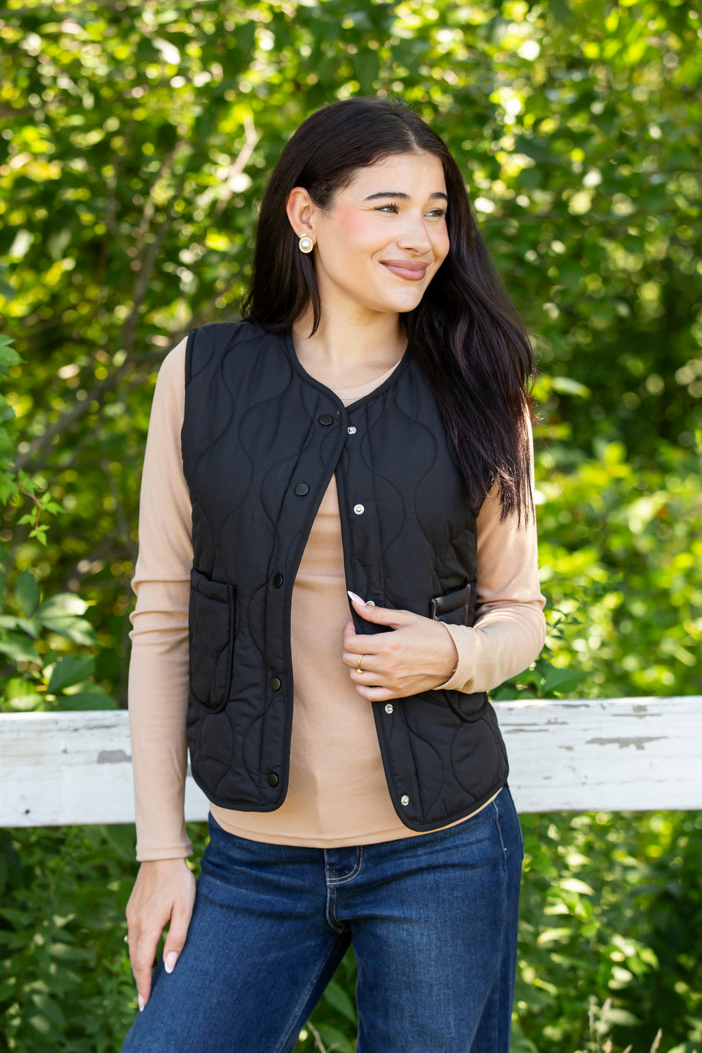 Light Layers Solid Vest