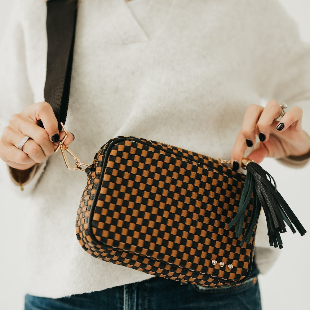 Woven Willow Camera Crossbody Bag Wholesale-Crossbody Bag-Pretty Simple
